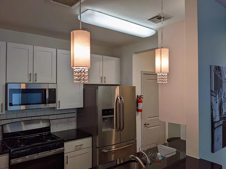 52 Lincoln Ave — Photo 4