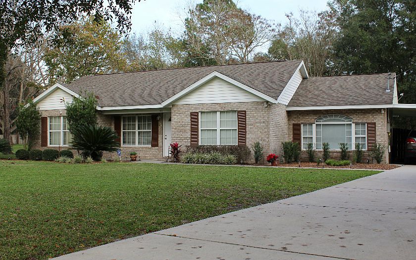 1st image of 371 SW Walter Ave