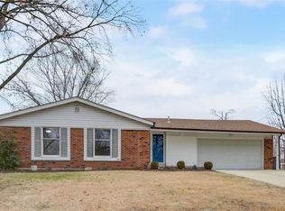 11815 Josse Dr, Saint Louis, MO 63128