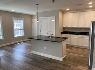 40 Ames St #301, Quincy, MA 02169