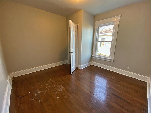 5th image of 2755 Hoover St NW