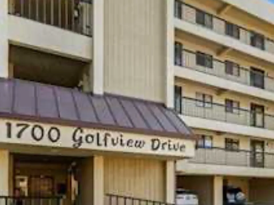 1731 Golfview Dr