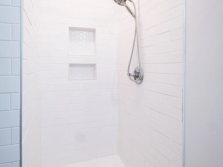 5604 Paulsen St — Photo 7