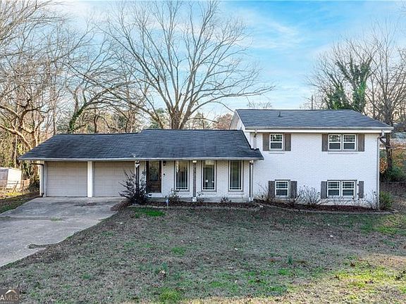 3rd image of 2761 Zane Grey Dr SE