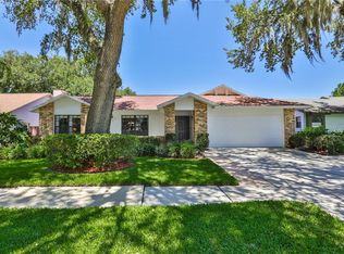 1908 Landside Dr, Valrico, FL 33594