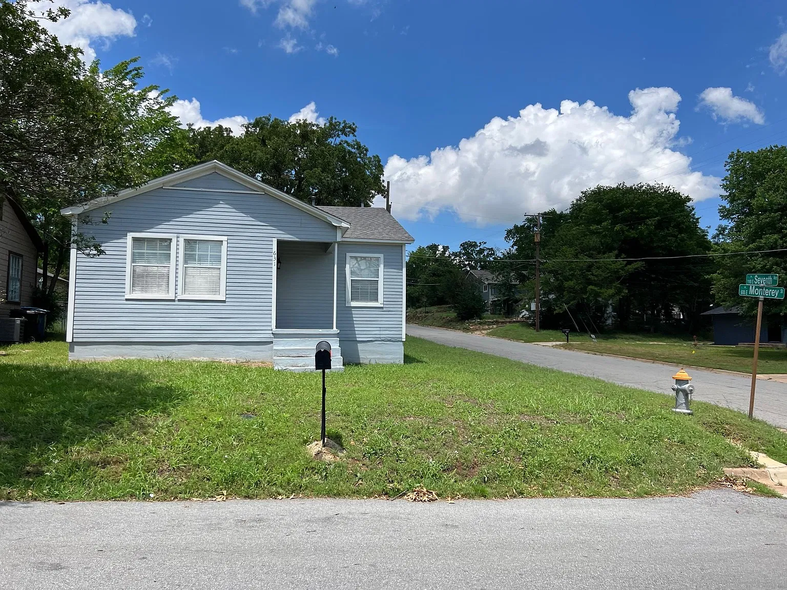 2 bed, 960 sqft, $1,000 — Photo 1