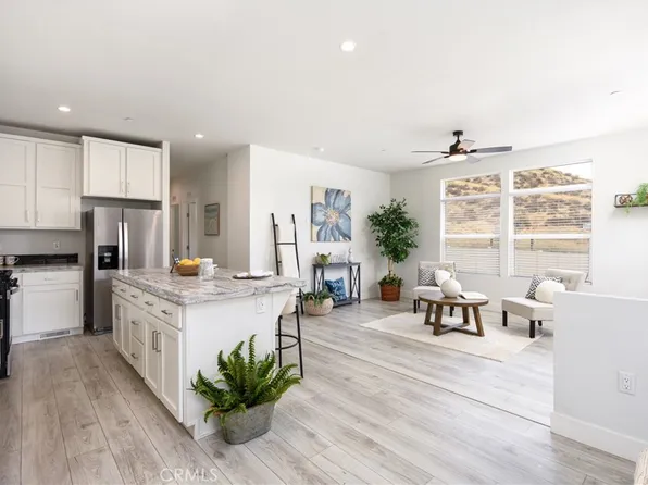 28186 Wells Fargo Rd, Lake Elsinore, CA 92532