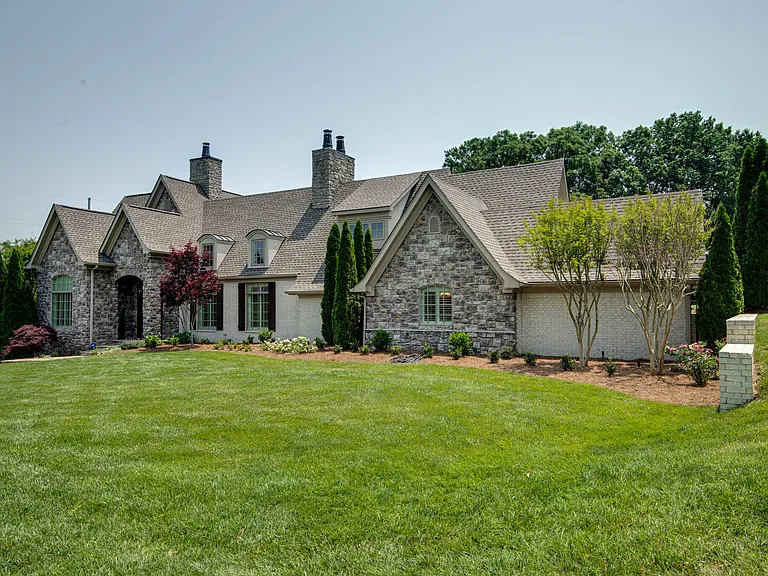 6605 Goshawk Ct — Photo 3