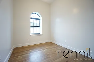 Rented by Rennit Inc.