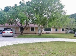 1805 W Gile Ave, Aransas Pass, TX 78336