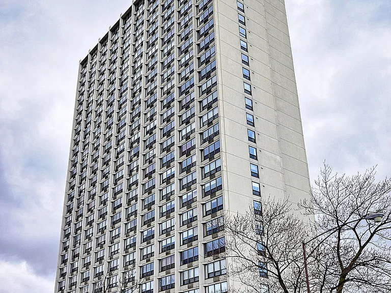 5100 N Marine Dr #15D — Photo 2