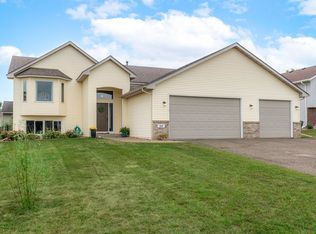 416 Dakota Ave, Roberts, WI 54023