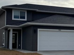 1202 Prairieview Dr SW #1202, Le Mars, IA 51031
