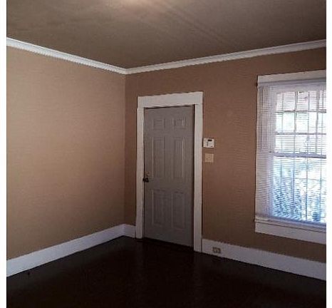 5th image of 3135 Judson St