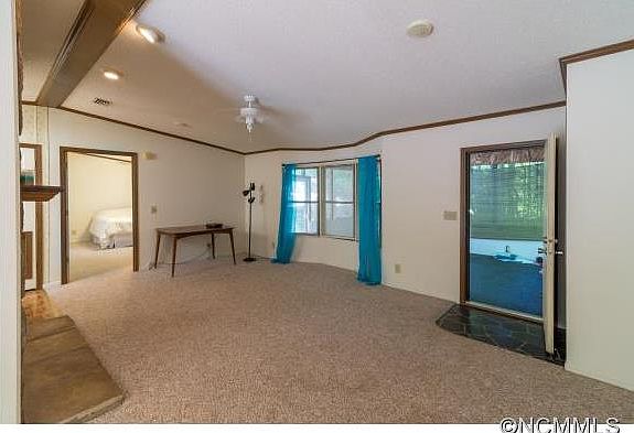 5th image of 257 Laurelwood Ln