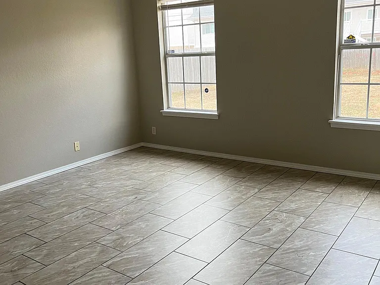 6119 S Madison Pl — Photo 8