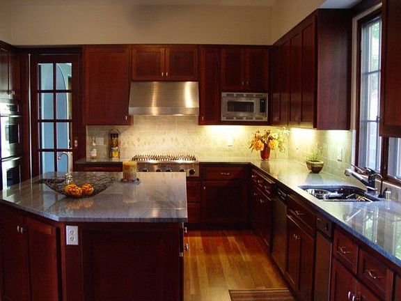 Gorgeous professional style kitchen