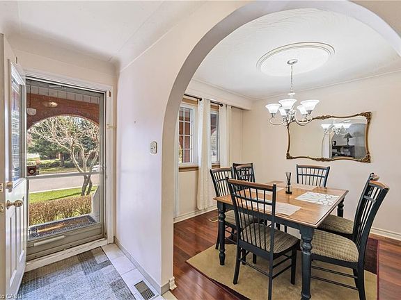 5th image of 122 Greencedar Dr