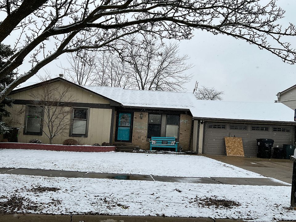 1st image of 19300 Lancaster Dr