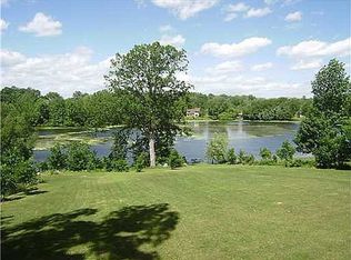 70 Shore Blvd, Slate Hill, NY 10973