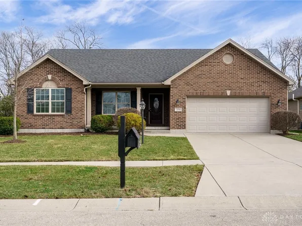 270 Stanton Dr, Springboro, OH 45066