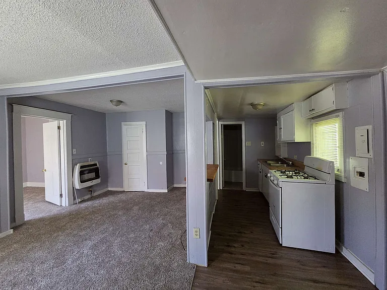 1320 Faxon Ave #2 — Photo 2