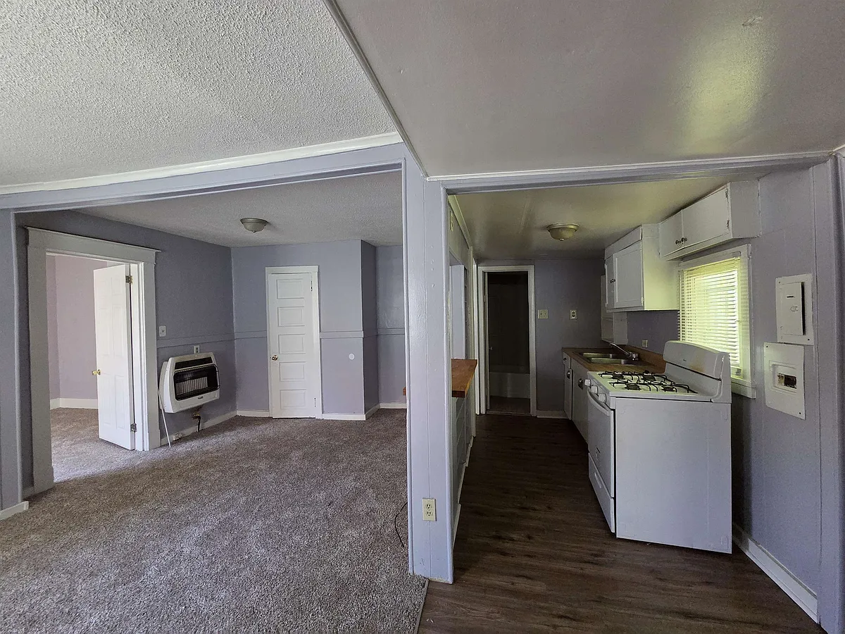 Building Photo - 1320 Faxon Ave #2