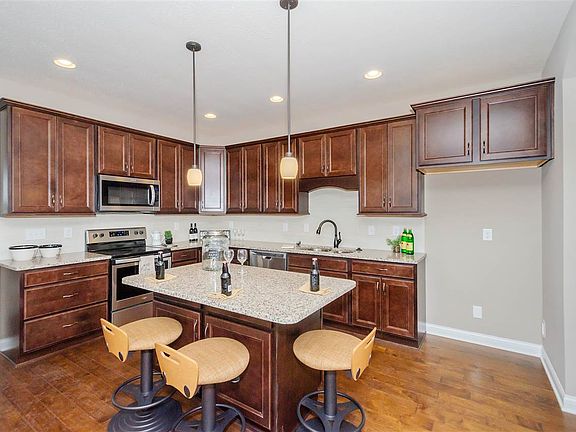 5th image of 7267 Rimrock Ln