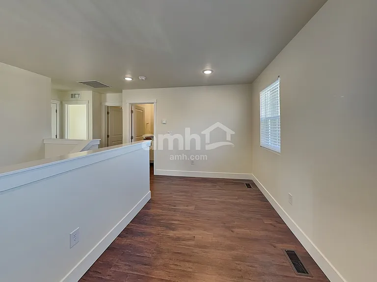 11423 W Mesquite St — Photo 7