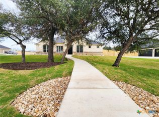 11012 Stinnett Mill Rd, Salado, TX 76571