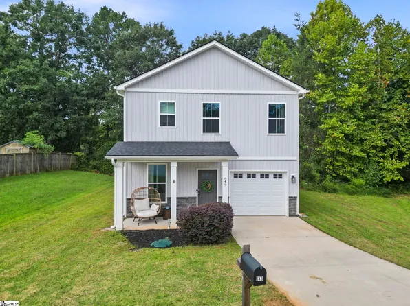 649 Duncan Station Dr, Duncan, SC 29334