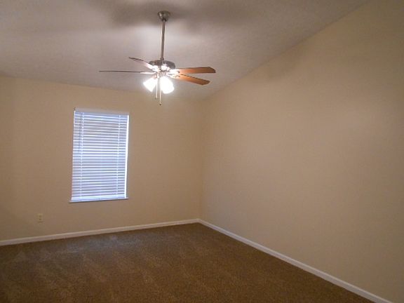 2nd image of 1004 Drayson Dr