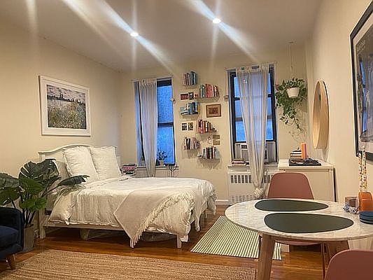 1st image of 1494 2nd Ave APT 3C