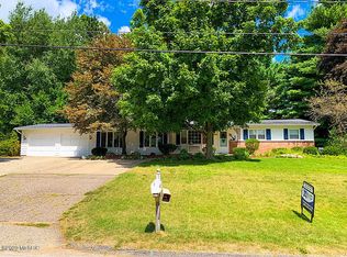 529 Minges Rd E, Battle Creek, MI 49015