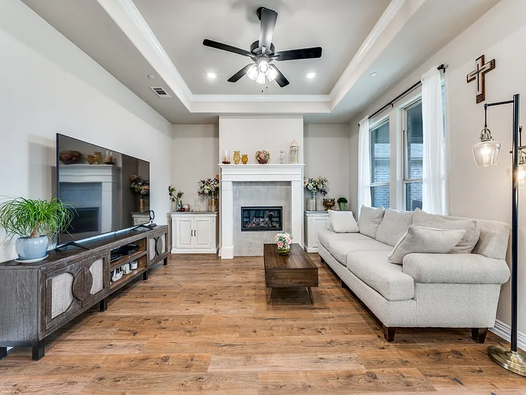 4300 Carrera Dr — Photo 8