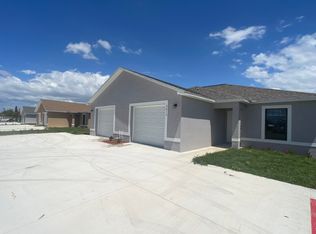 3613 SW 8th Pl, Cape Coral, FL 33914