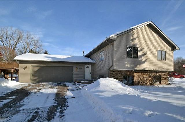 1st image of 2028 Parkway Dr
