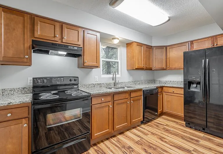 6876 Beulah Dr — Photo 1