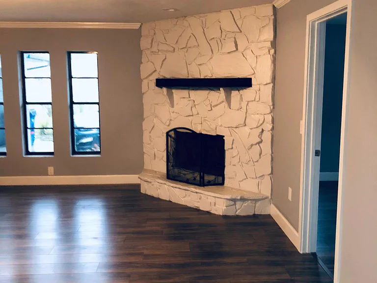 4633 Brooksdale Dr — Photo 6