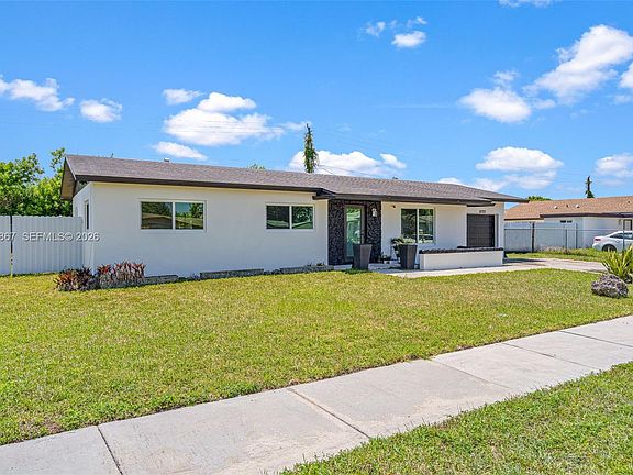 3rd image of 16700 SW 102nd Pl
