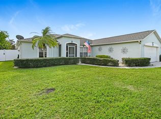 3785 Long Leaf Dr, Melbourne, FL 32940