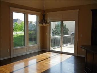 5th image of 9017 N Agnes Ave