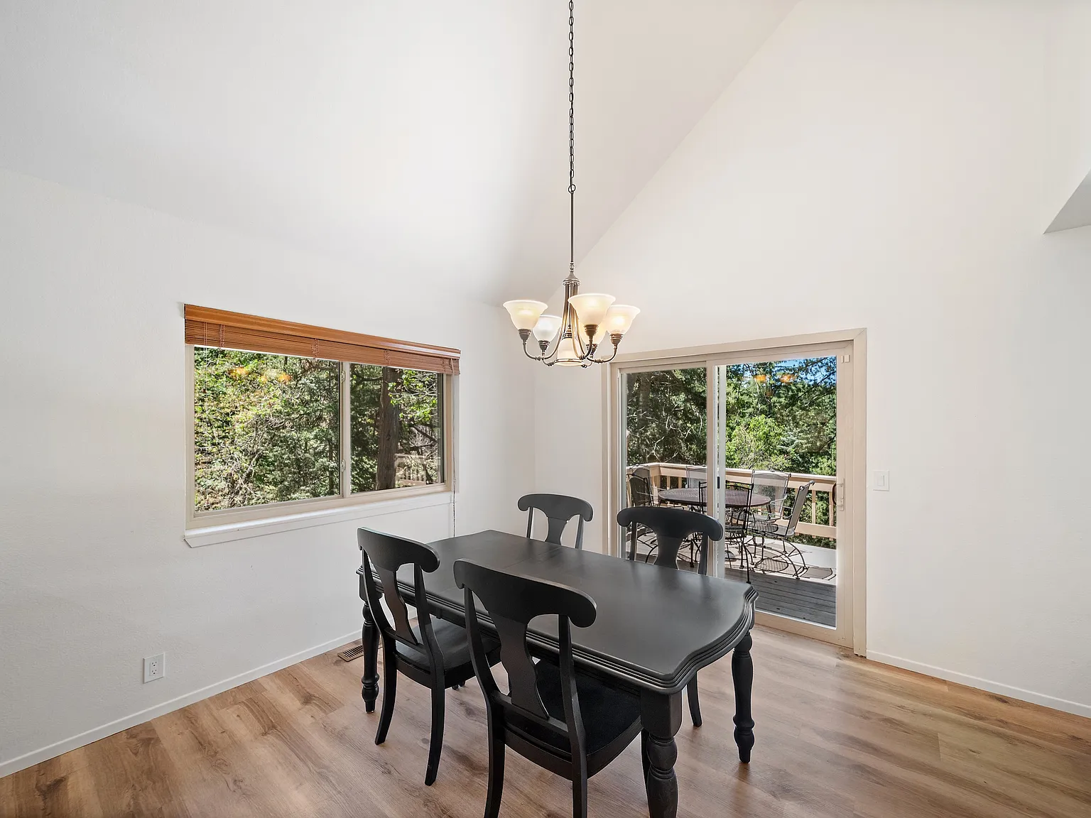 3 bed, 1954 sqft, $3,750 — Photo 3