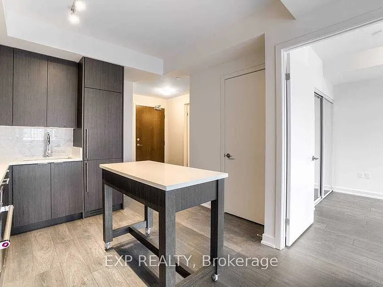 38 Iannuzzi St #813 — Photo 14