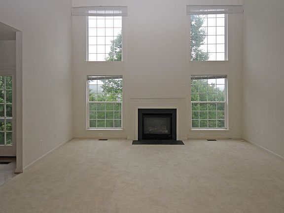 4th image of 8633 Placid Lake Ct