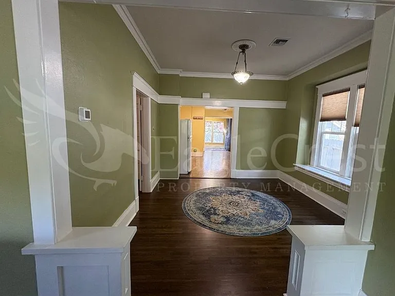 515 Newell St — Photo 16
