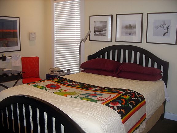 Master BR w bath entry