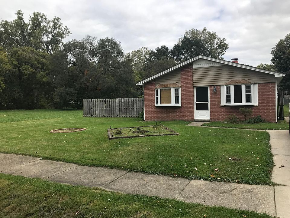 1st image of 15313 McGuire St