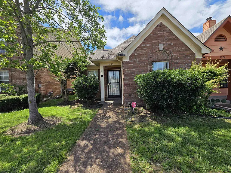 7733 Shadowland Dr — Photo 1