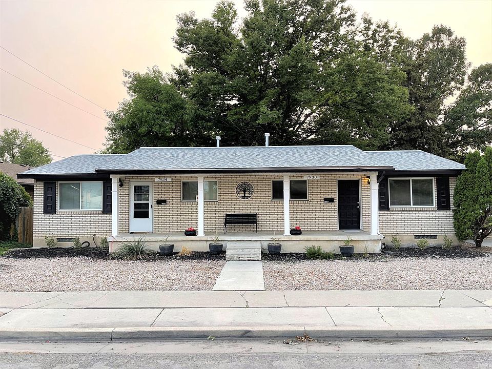 The right duplex unit for rent.